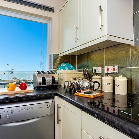 9 Dolphin Court Apartman Brixham Kültér fotó