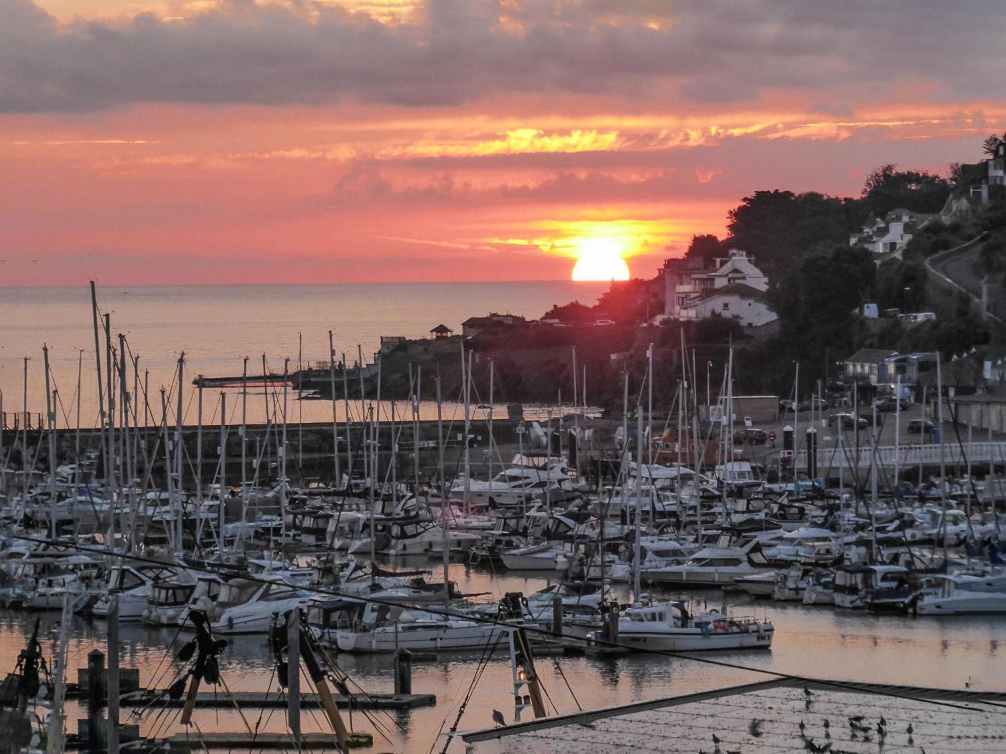 9 Dolphin Court Apartman Brixham Kültér fotó